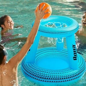Dunk & Splash Basketball Pool Game